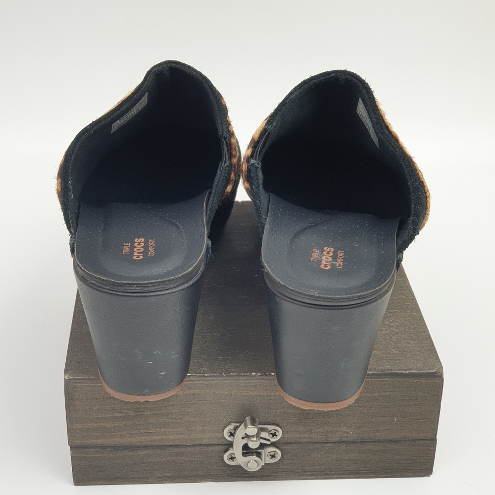 Crocs triple comfort Sarah leopard standard fit size 8